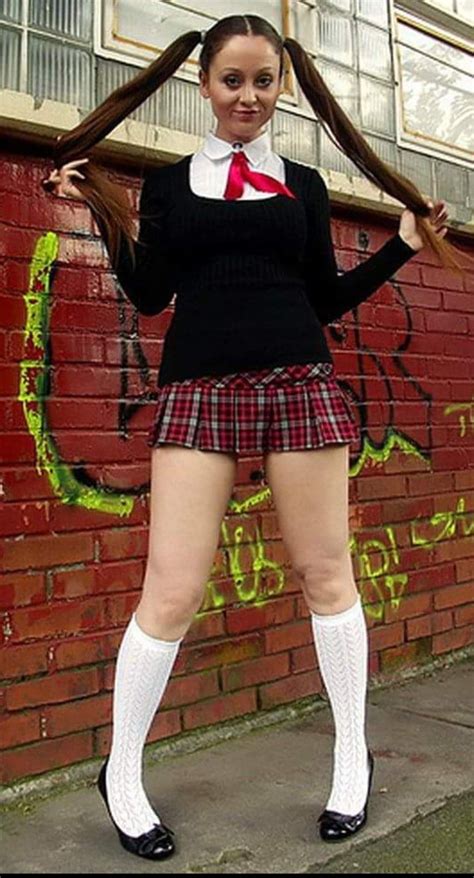 Schoolgirl Upskirt Porn Pics